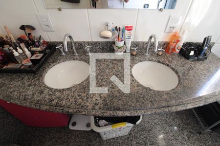 Casa à venda com 150m², 4 quartos e 3 vagasSuíte