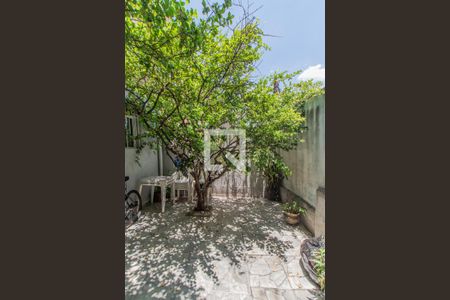 Casa à venda com 160m², 2 quartos e 2 vagas Casa à venda com 160m², 2 quartos e 2 vagasGaragem