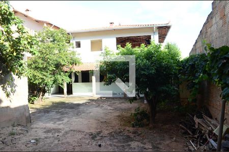 Casa à venda com 500m², 3 quartos e 2 vagasQuintal