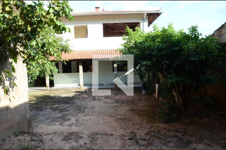 Casa à venda com 500m², 3 quartos e 2 vagasQuintal