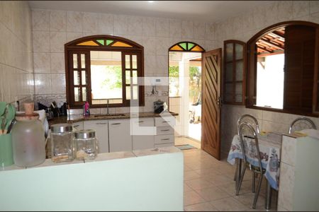 Casa à venda com 500m², 3 quartos e 2 vagasCozinha