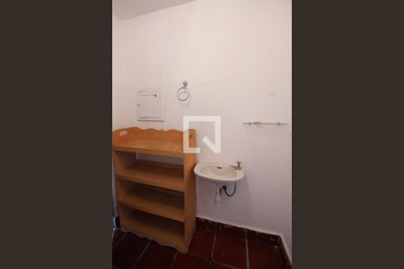 Casa para alugar com 250m², 3 quartos e 6 vagasBanheiro 2