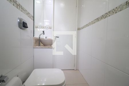 Casa à venda com 204m², 4 quartos e 2 vagasBanheiro