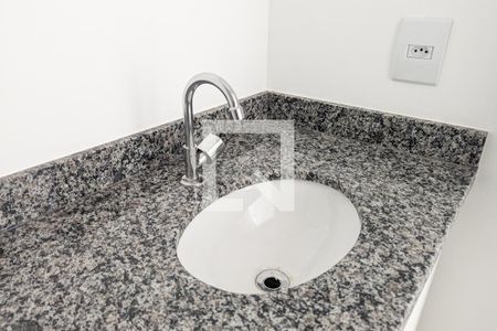 Apartamento à venda com 49m², 2 quartos e sem vaga Apartamento à venda com 49m², 2 quartos e sem vagaBanheiro