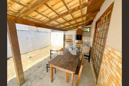 Apartamento para alugar com 100m², 2 quartos e 1 vagaÁrea comum - Churrasqueira