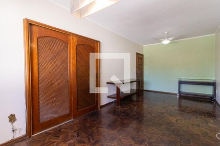 Sala de apartamento para alugar com 2 quartos, 75m² em Cambuí, Campinas