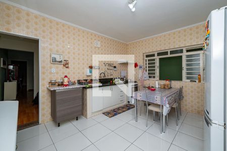 Casa à venda com 200m², 3 quartos e 2 vagas Casa à venda com 200m², 3 quartos e 2 vagasCozinha