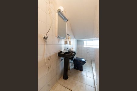 Casa à venda com 180m², 4 quartos e 2 vagas Casa à venda com 180m², 4 quartos e 2 vagasBanheiro de serviço