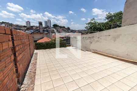 Casa à venda com 180m², 4 quartos e 2 vagas Casa à venda com 180m², 4 quartos e 2 vagasQuintal