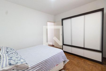 Casa à venda com 180m², 4 quartos e 2 vagas Casa à venda com 180m², 4 quartos e 2 vagasQuarto 2