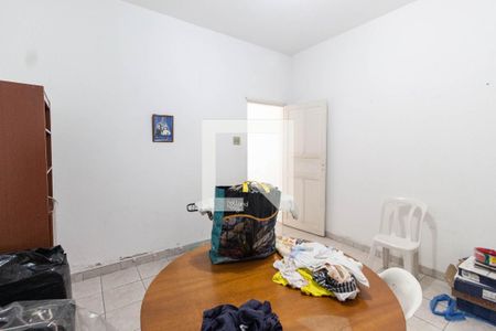 Casa à venda com 180m², 4 quartos e 2 vagas Casa à venda com 180m², 4 quartos e 2 vagasQuarto de serviço 1