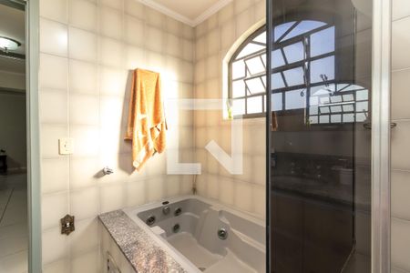 Casa para alugar com 350m², 3 quartos e 5 vagasBanheiro 2