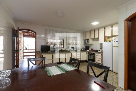 Casa para alugar com 350m², 3 quartos e 5 vagasCozinha