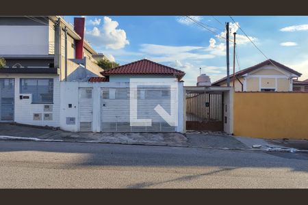 Casa para alugar com 350m², 3 quartos e 5 vagasFachada