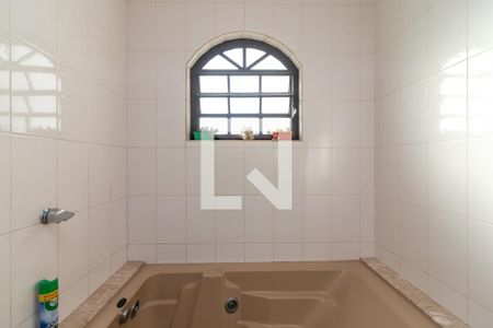 Casa para alugar com 350m², 3 quartos e 5 vagasBanheiro da Suíte