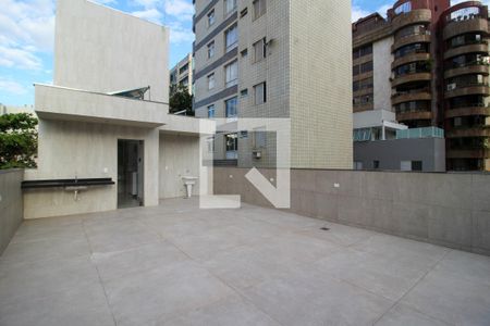 Apartamento à venda com 220m², 3 quartos e 2 vagas Apartamento à venda com 220m², 3 quartos e 2 vagasCobertura