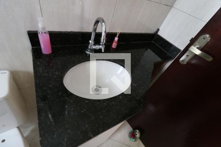 Apartamento para alugar com 45m², 2 quartos e 1 vagaBanheiro da Suíte - Pia