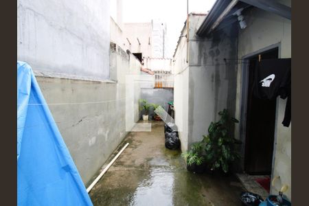 Casa à venda com 100m², 2 quartos e sem vagaQuintal