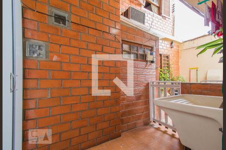 Casa à venda com 250m², 3 quartos e 5 vagasÁrea de Serviço casa 1