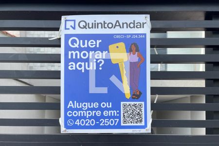 Casa à venda com 175m², 3 quartos e 4 vagas Casa à venda com 175m², 3 quartos e 4 vagasFachada