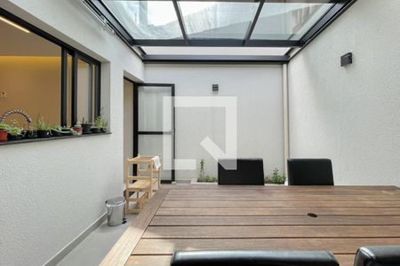 Casa à venda com 175m², 3 quartos e 4 vagas Casa à venda com 175m², 3 quartos e 4 vagasÁrea - Churrasqueira