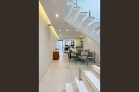 Casa à venda com 175m², 3 quartos e 4 vagas Casa à venda com 175m², 3 quartos e 4 vagasSala de Jantar