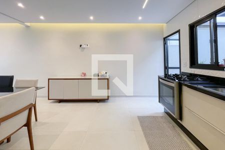 Casa à venda com 175m², 3 quartos e 4 vagas Casa à venda com 175m², 3 quartos e 4 vagasCozinha