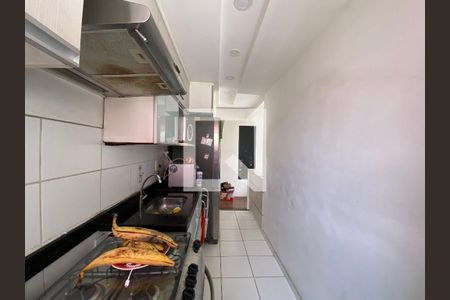Apartamento à venda com 65m², 3 quartos e 1 vaga Apartamento à venda com 65m², 3 quartos e 1 vagaCozinha e Área de Serviço