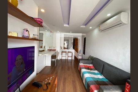 Sala de apartamento à venda com 3 quartos, 65m² em Del Castilho, Rio de Janeiro