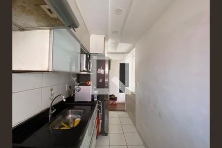 Apartamento à venda com 65m², 3 quartos e 1 vaga Apartamento à venda com 65m², 3 quartos e 1 vagaCozinha e Área de Serviço
