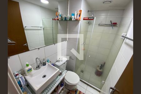 Apartamento à venda com 65m², 3 quartos e 1 vaga Apartamento à venda com 65m², 3 quartos e 1 vagaBanheiro Social