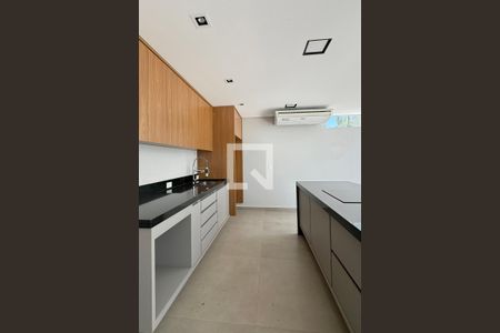 Casa de condomínio à venda com 500m², 3 quartos e 4 vagasVaranda gourmet