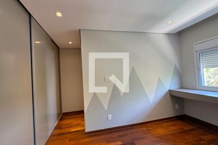 Casa de condomínio à venda com 500m², 3 quartos e 4 vagasSuíte 2