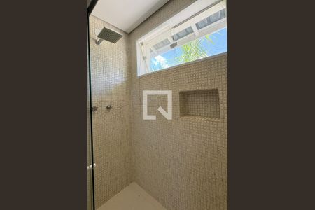 Casa de condomínio à venda com 500m², 3 quartos e 4 vagasBanheiro Corredor