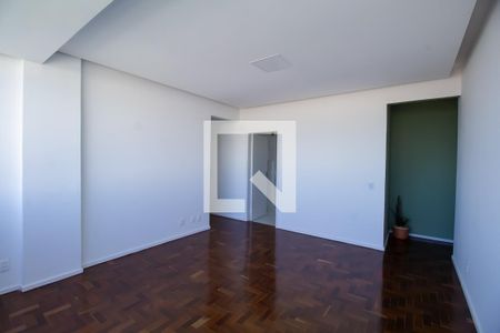 Sala de apartamento à venda com 3 quartos, 109m² em Floresta, Belo Horizonte