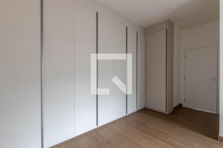 Apartamento à venda com 150m², 4 quartos e 3 vagas Apartamento à venda com 150m², 4 quartos e 3 vagasSuíte master