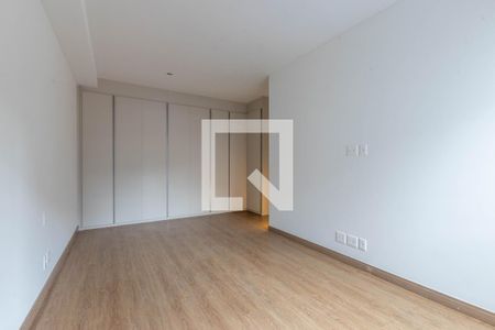 Apartamento à venda com 150m², 4 quartos e 3 vagas Apartamento à venda com 150m², 4 quartos e 3 vagasSuíte master