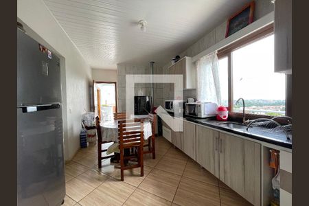 Casa à venda com 550m², 4 quartos e 2 vagas Casa à venda com 550m², 4 quartos e 2 vagasCozinha