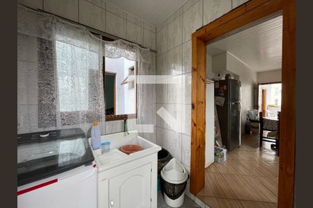 Casa à venda com 550m², 4 quartos e 2 vagas Casa à venda com 550m², 4 quartos e 2 vagasÁrea de Serviço