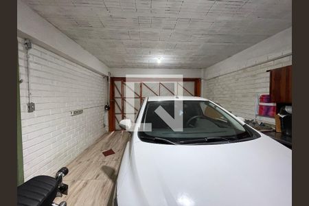Casa à venda com 550m², 4 quartos e 2 vagas Casa à venda com 550m², 4 quartos e 2 vagasGaragem