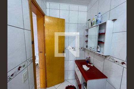 Casa à venda com 550m², 4 quartos e 2 vagas Casa à venda com 550m², 4 quartos e 2 vagasBanheiro 1