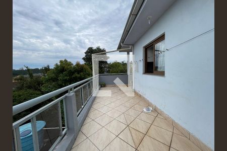 Casa à venda com 550m², 4 quartos e 2 vagas Casa à venda com 550m², 4 quartos e 2 vagasÁrea Externa
