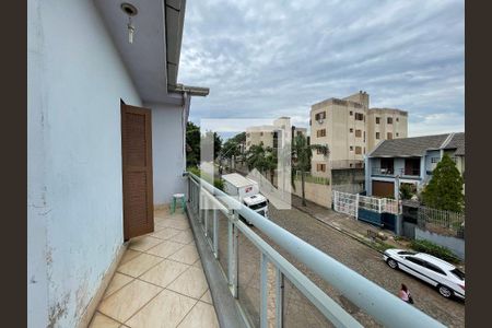 Casa à venda com 550m², 4 quartos e 2 vagas Casa à venda com 550m², 4 quartos e 2 vagasÁrea Externa