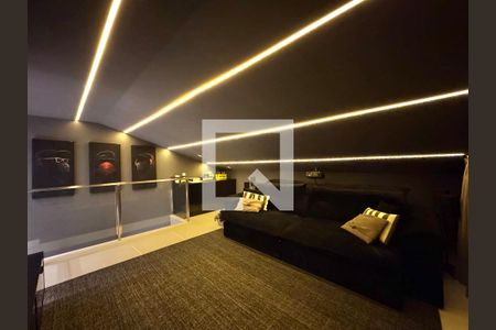 Casa de condomínio à venda com 264m², 4 quartos e 3 vagasSala de TV