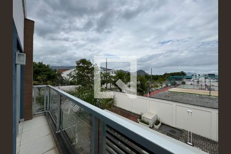 Casa de condomínio à venda com 264m², 4 quartos e 3 vagasSuíte 2 - Varanda