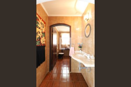 Casa para alugar com 384m², 5 quartos e 6 vagasLavabo