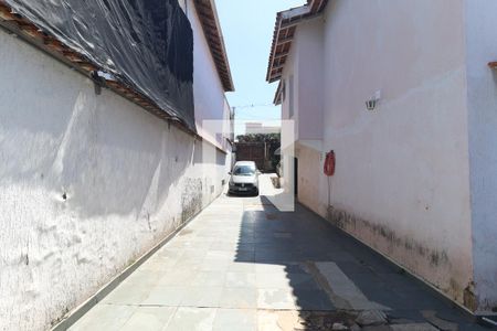 Casa para alugar com 384m², 5 quartos e 6 vagasQuintal / Garagem