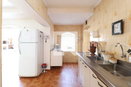 Casa para alugar com 384m², 5 quartos e 6 vagasCozinha