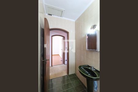 Casa para alugar com 384m², 5 quartos e 6 vagasBanheiro