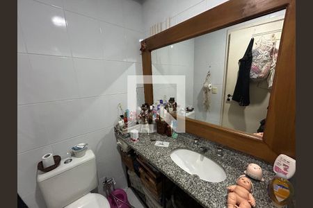 Apartamento à venda com 120m², 2 quartos e 1 vagaBanheiro da Suíte